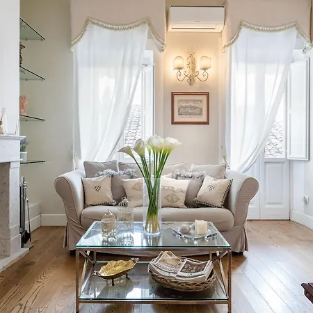 Апартаменты In With Private Terrace