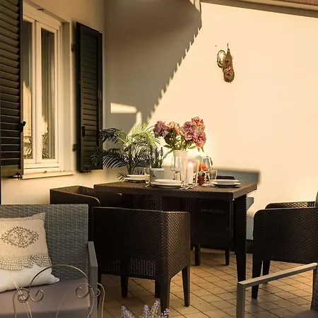 In With Private Terrace Апартаменты