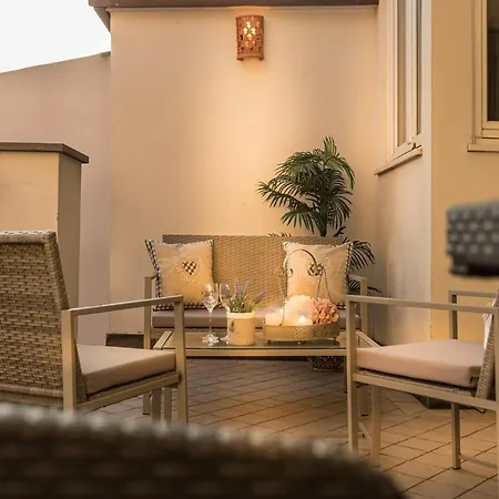 Апартаменты In With Private Terrace *