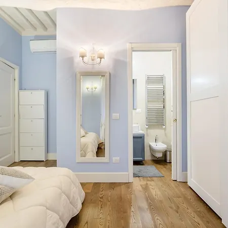 Апартаменты In With Private Terrace Лукка