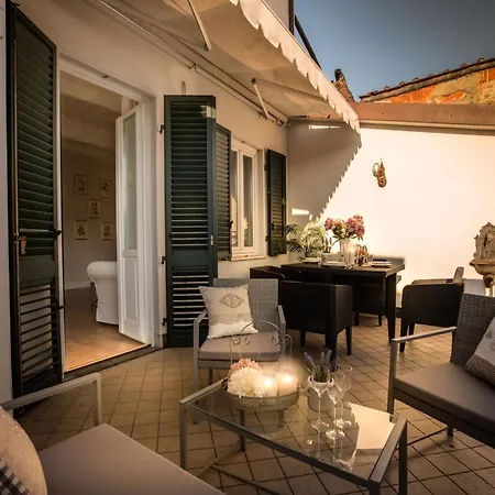 In With Private Terrace Апартаменты *